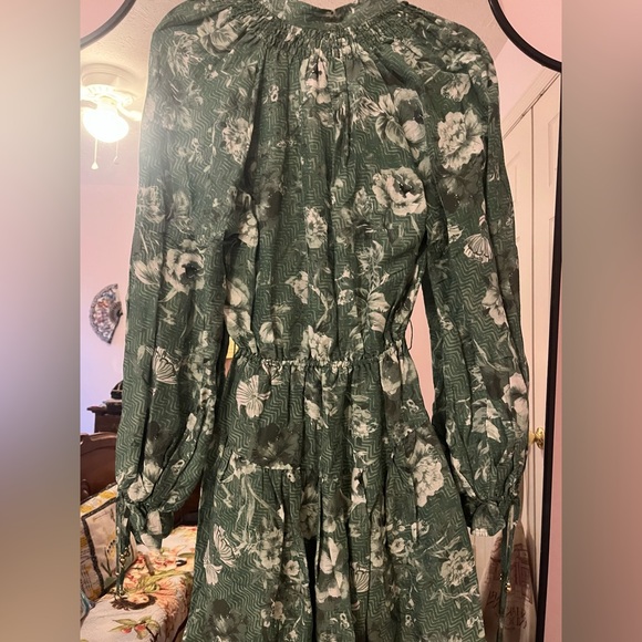 Kivari green long sleeve dress - Picture 3 of 4
